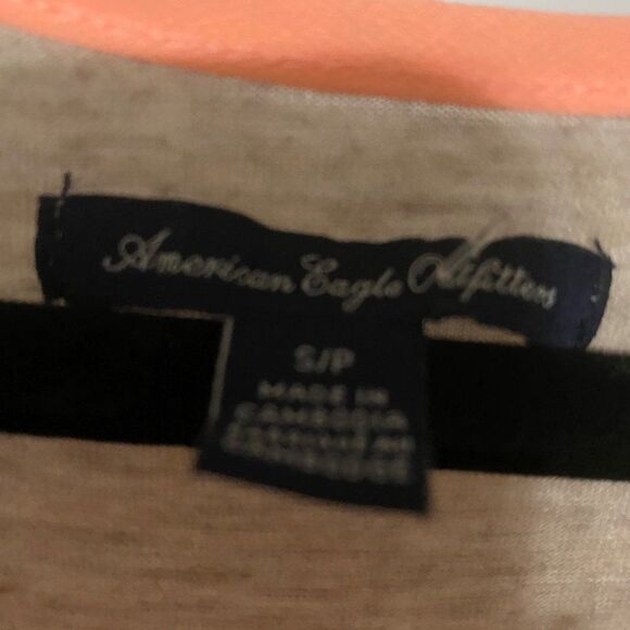 American Eagle Outfitters neon pink/orange blouse - Picture 3 of 3